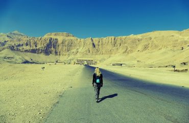 issy luxor solo travel
